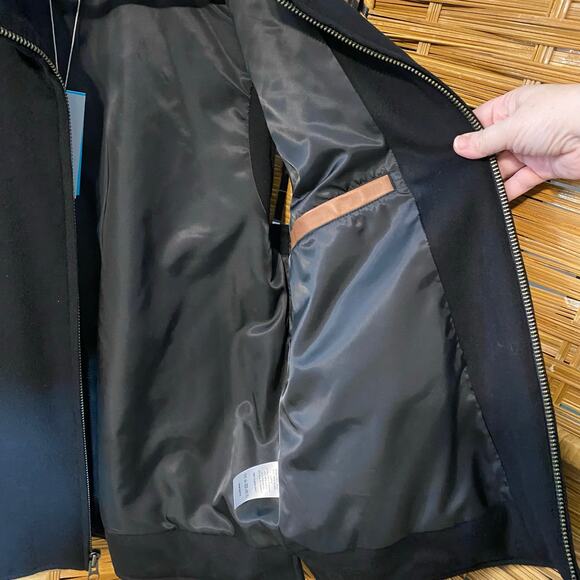 NWT Trient Luxe Wool Vest lined Black wTan leather Trim Medium heritage layer - Picture 6 of 10